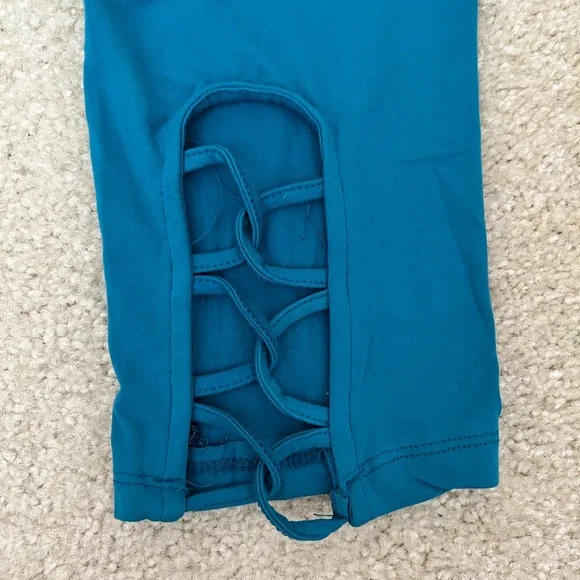 NWOT Turquoise crop yoga pants size XL - Picture 6 of 7